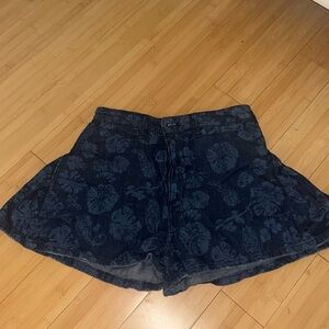 Anthropologie Jean shorts size 25